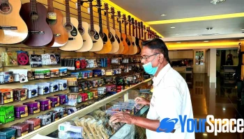 Guitarlicious.my (by Kuantan Music Center Sdn Bhd) - Jln Teluk Sisek