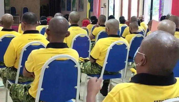 Akademi Latihan Rela Malaysia -  Video - Sungai Udang