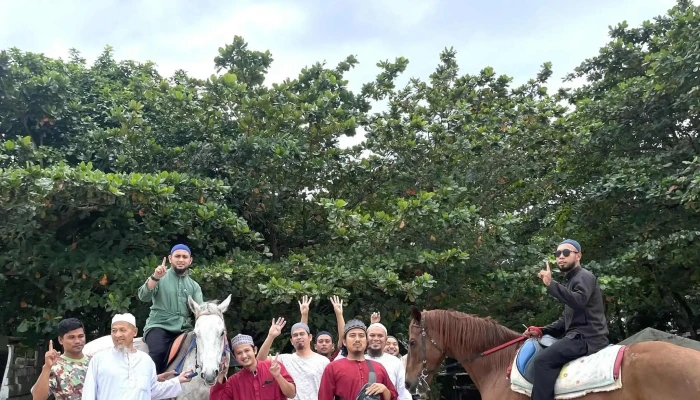 Beach Anisalim Horse Riding -  Skor - Batu Ferringhi