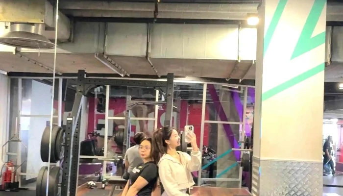 Celebrity Fitness 1 Utama Berdekatan Saya - Petaling Jaya
