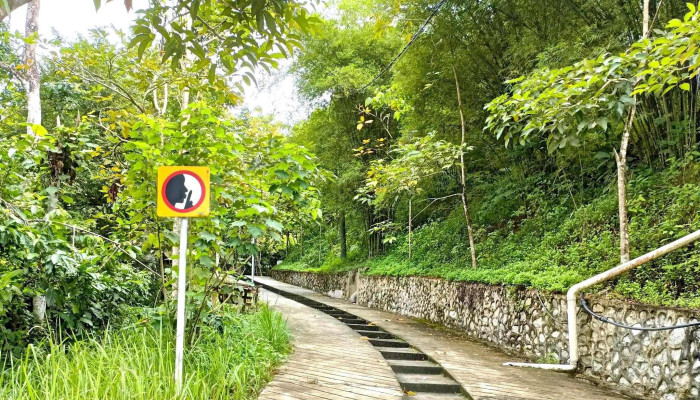 Dhamma Earth -    Kuala Lumpur Fa Yu   Ji Long Po Chuan Fa Sheng Tai Lin Di Mana - Semenyih