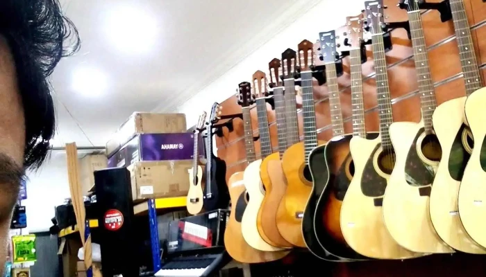 Ester Music Shop - Ground Floor