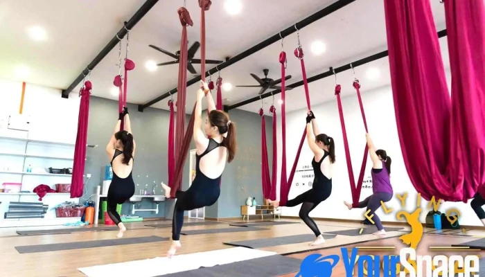 Flying Yoga Cat Simpang Ampat Aerial Yoga - Simpang Ampat
