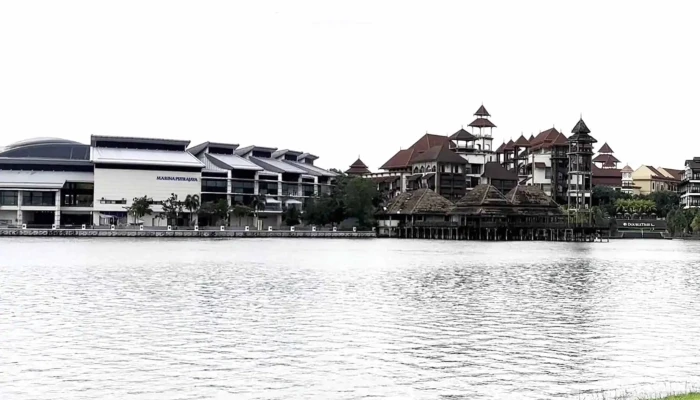 Grandstand Kompleks Sukan Air Putrajaya -  Laman Web - Putrajaya