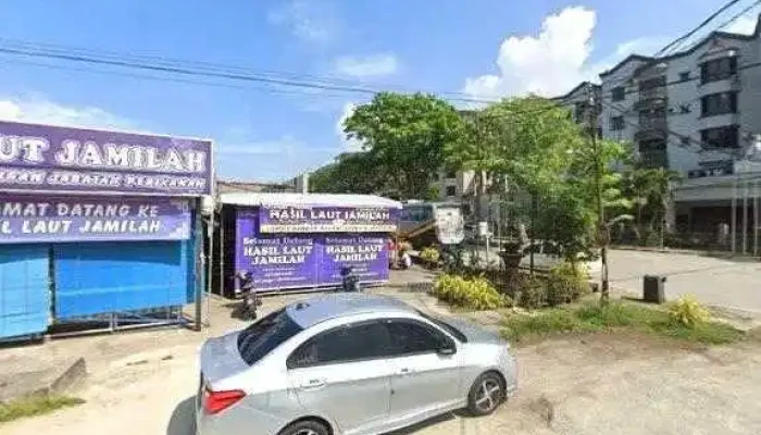 Hasil Laut Jamilah Pekan Lumut Perak Street View 360deg - Lumut
