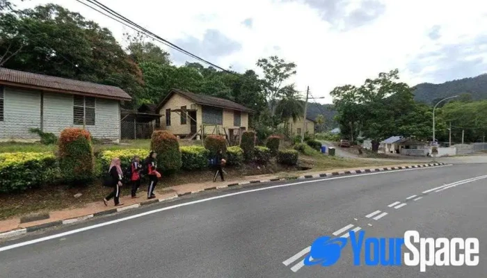 Klinik Nur Sejahtera Raub - Jalan Perdagangan 1