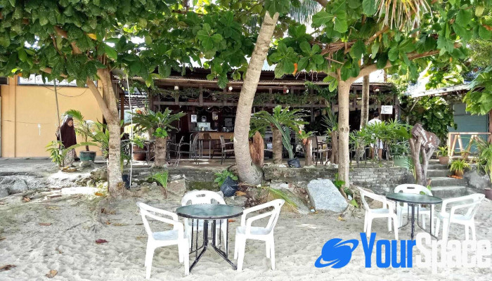 Kompleks Bayu Senja - Kampung Batu Ferringhi