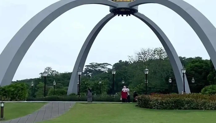 Laman Mahkota Istana Bukit Serene -  Video - Johor Bahru