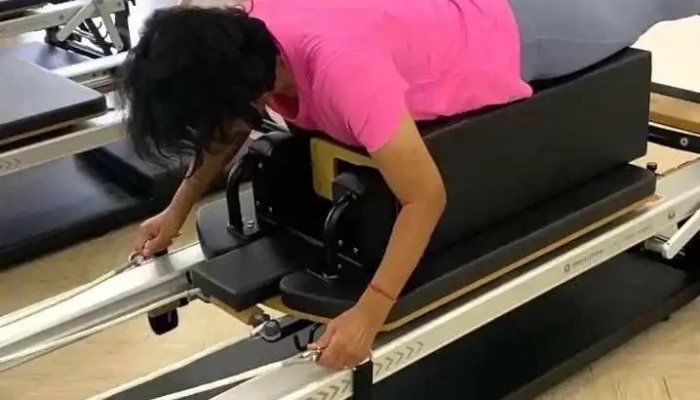 Light Pilates Back Pain Core And Strength Training Posture Improvement Oleh Pemilik - Kuala Lumpur