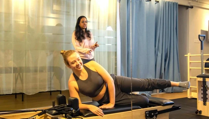 Light Pilates Back Pain Core And Strength Training Posture Improvement Studio Pilates - Kuala Lumpur
