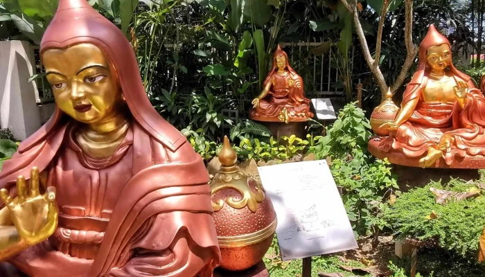 Losang Dragpa Buddhist Society Ldc Di Mana - Petaling Jaya