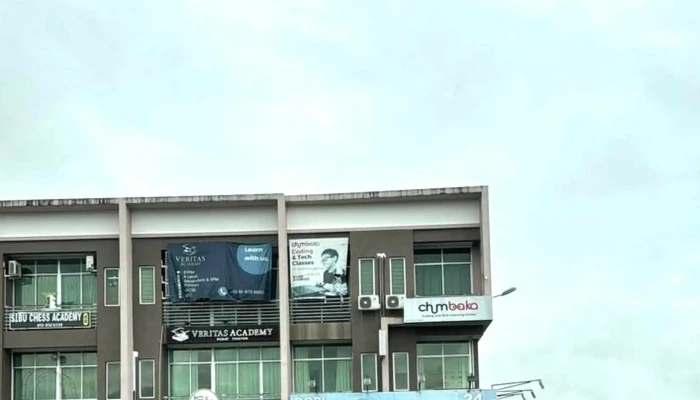 M Studio -  Skor - Sibu