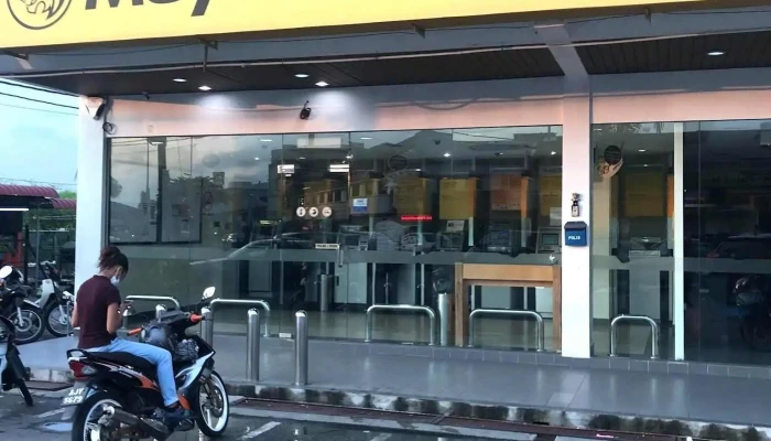 Maybank (Bagan Serai) - 100