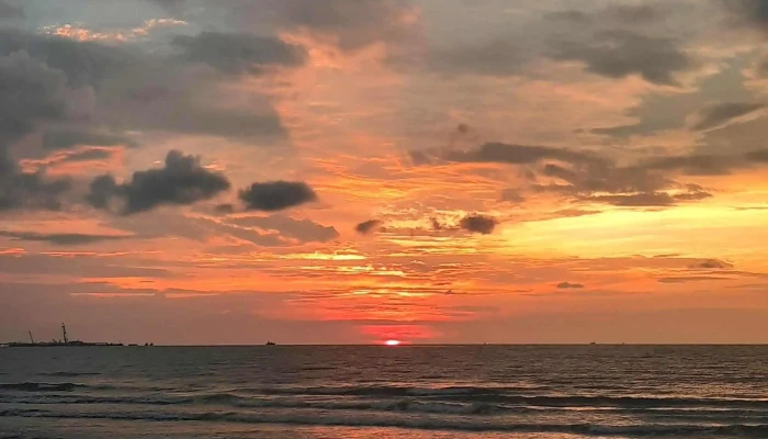 Pantai Batu Mandi -  Telefon - Bintulu