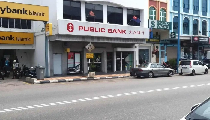 Public Bank Tangkak - Jalan Muar