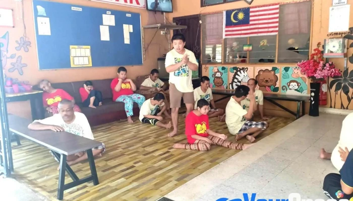 Pusat Jagaan Kanak-kanak Terencat Akal Johor - Jalan Tengku Muhamad