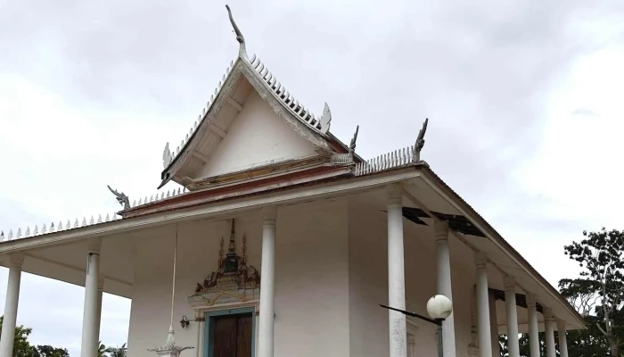 Wat Phikulthong -  Video - Tumpat