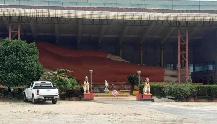 Wat Phothivihan Sleeping Buddha Harga - Tumpat